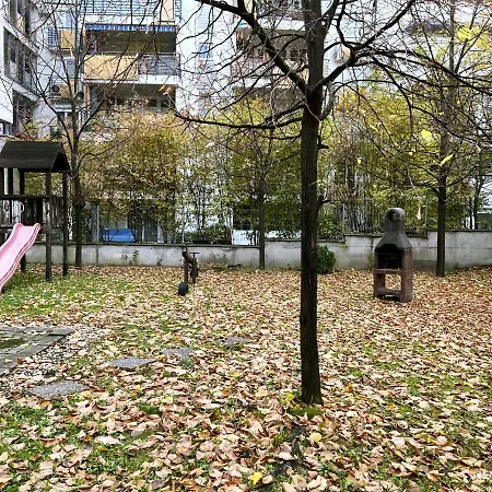 דירה Center Budget Inside Free Parking Self Check-in Free Streaming Ac Balcony בודפשט