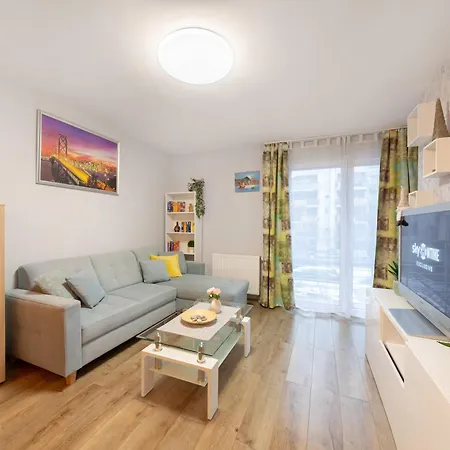 Center Budget Inside Free Parking Self Check-in Free Streaming Ac Balcony *